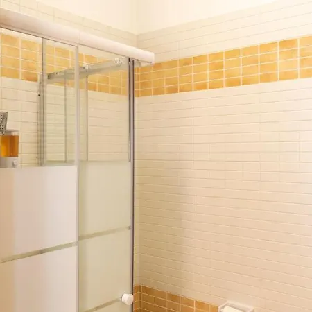 Vitti's 3 Guest house