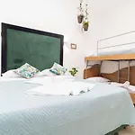 Vitti's 3 招待所 3*