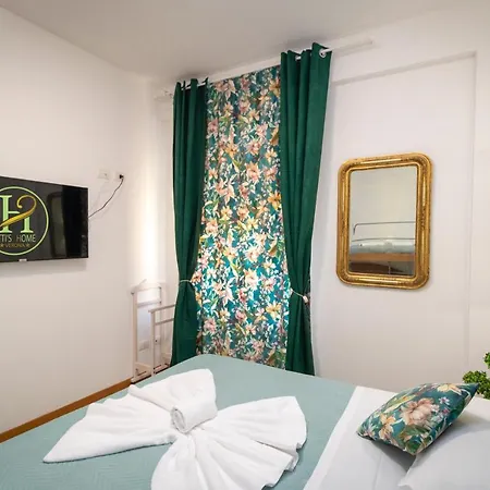 Vitti's 3 Casa de hóspedes 3*